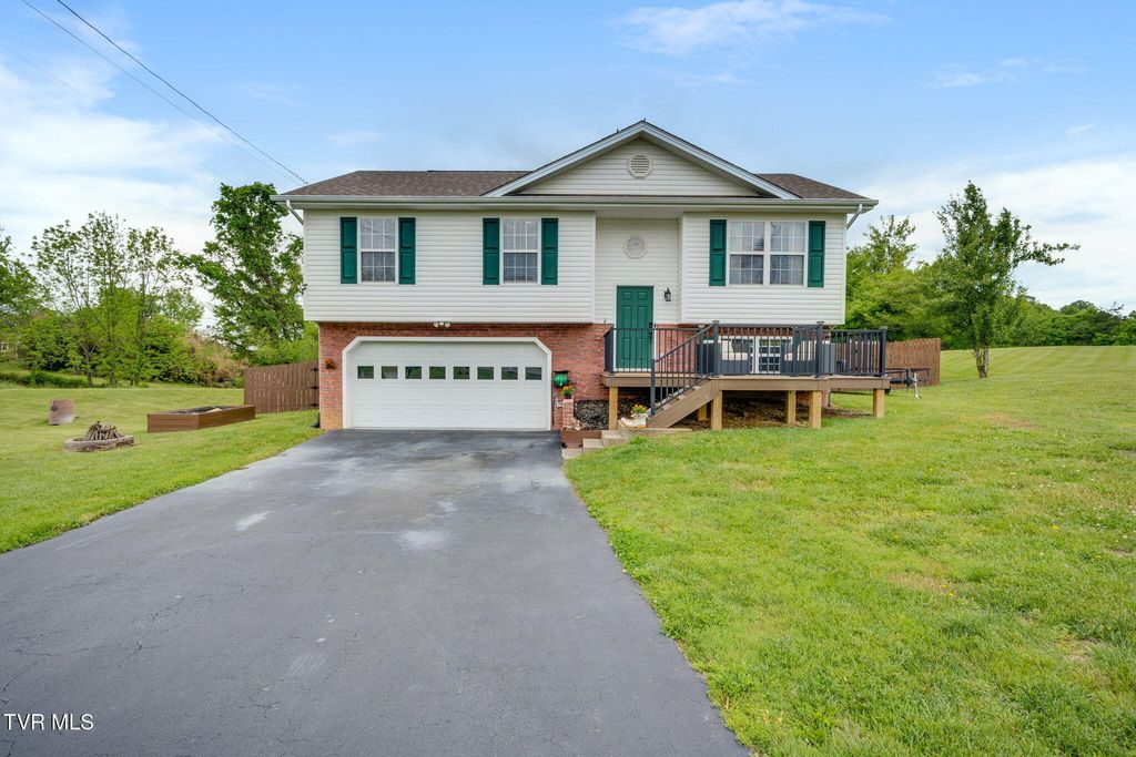 155 Thelma Hannabas Lane, Jonesborough, TN 37659