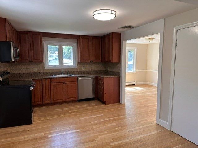 27 Lantern Ln, Dedham, MA 02026