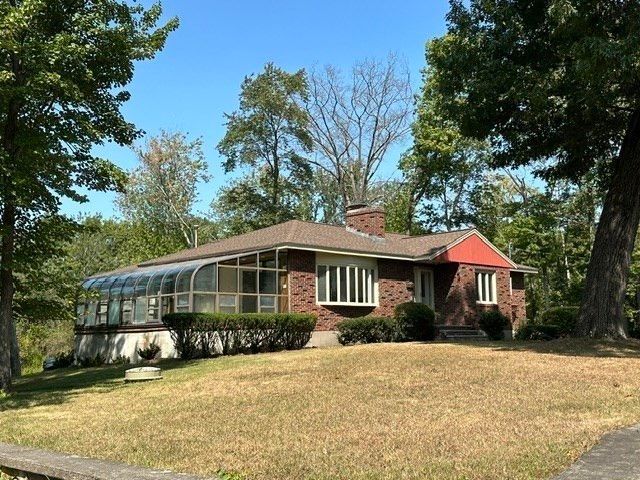 27 Lantern Ln, Dedham, MA 02026