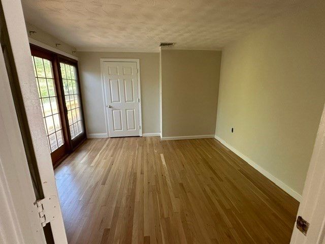 27 Lantern Ln, Dedham, MA 02026