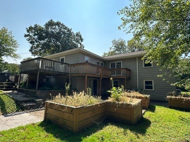 27 Lantern Ln, Dedham, MA 02026
