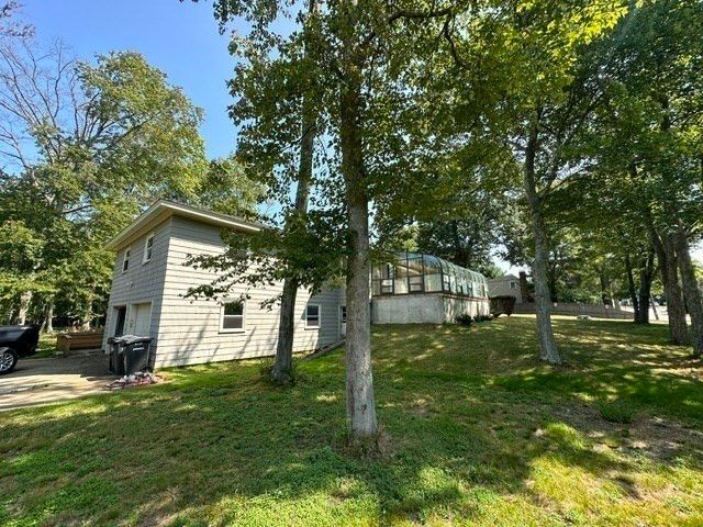 27 Lantern Ln, Dedham, MA 02026