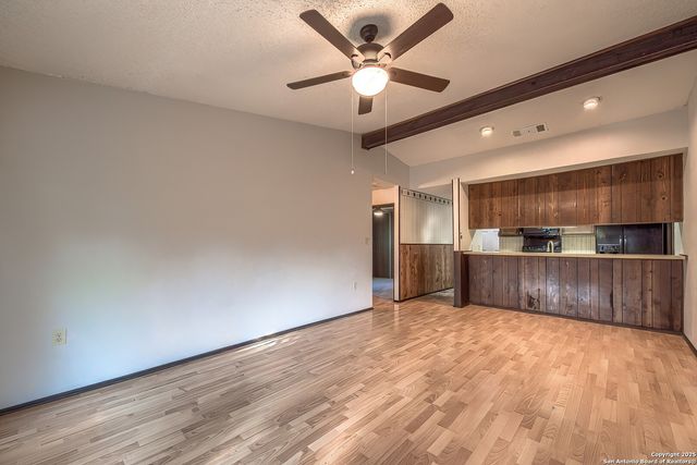 7002 Autumn Chase, Leon Valley, TX 78238