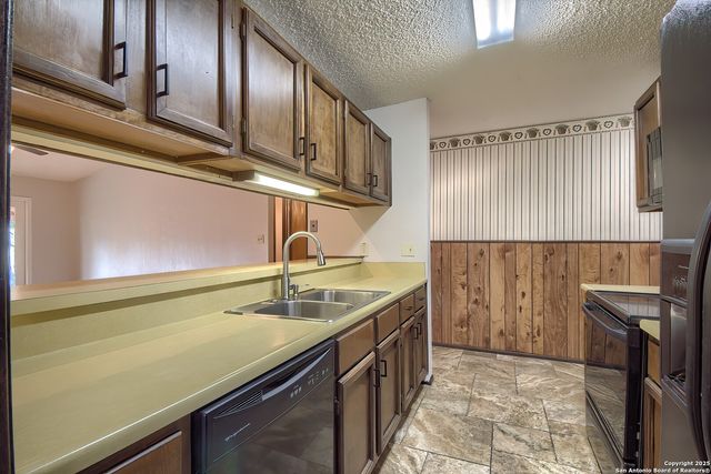 7002 Autumn Chase, Leon Valley, TX 78238