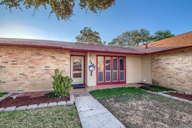 7002 Autumn Chase, Leon Valley, TX 78238