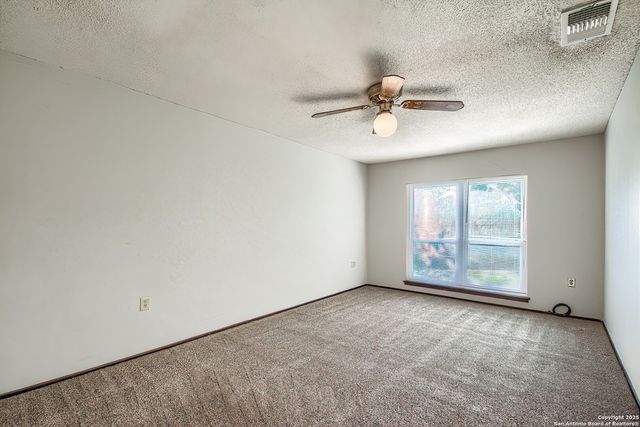 7002 Autumn Chase, Leon Valley, TX 78238