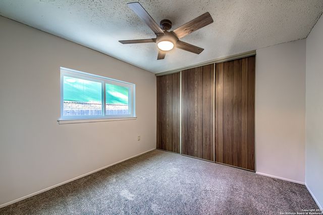 7002 Autumn Chase, Leon Valley, TX 78238