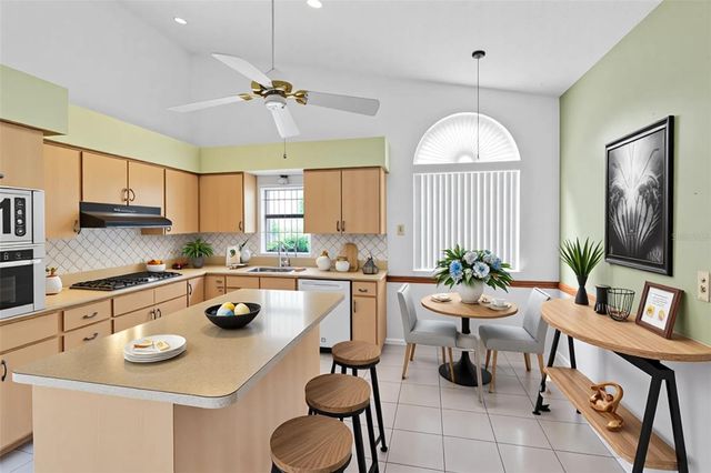 5530 SALEM SQUARE DRIVE N, Palm Harbor, FL 34685