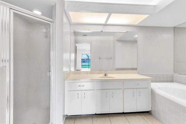 5530 SALEM SQUARE DRIVE N, Palm Harbor, FL 34685