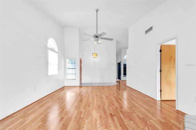 5530 SALEM SQUARE DRIVE N, Palm Harbor, FL 34685