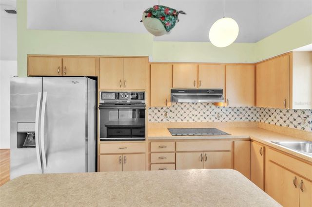 5530 SALEM SQUARE DRIVE N, Palm Harbor, FL 34685