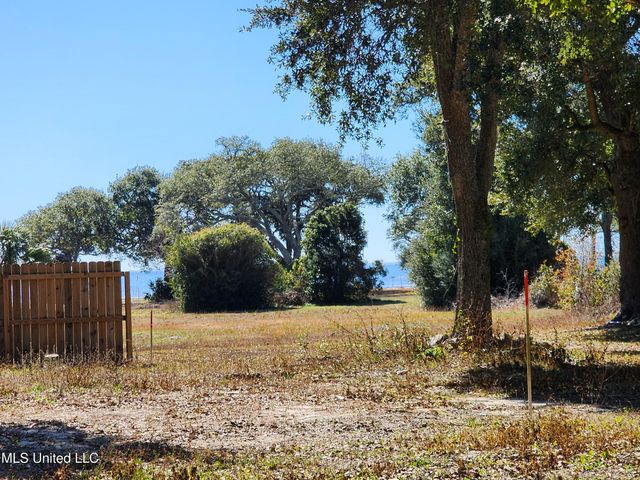 167 Oleander Drive, Gulfport, MS 39507