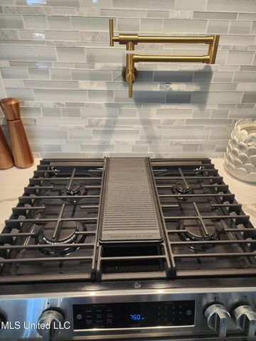 167 Oleander Drive, Gulfport, MS 39507