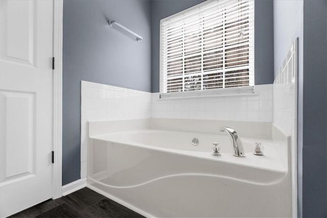 608 Riverside NW Drive, Calhoun, GA 30701