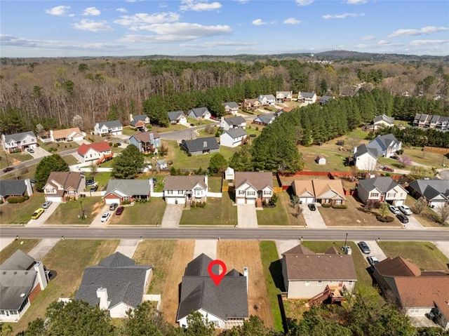 608 Riverside NW Drive, Calhoun, GA 30701