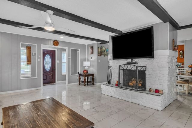 2406 Balsam St, Longview, TX 75605