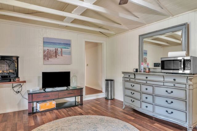 2406 Balsam St, Longview, TX 75605