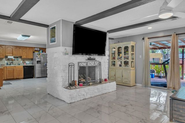 2406 Balsam St, Longview, TX 75605