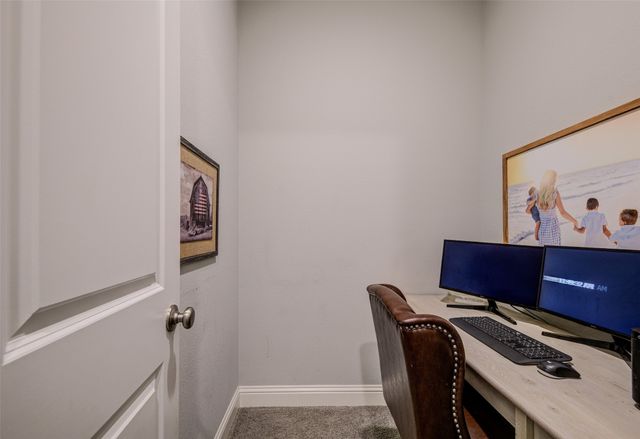 1071 Cabinside Drive, Roanoke, TX 76262