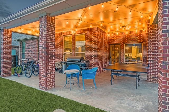 2916 Frontier Drive, Denton, TX 76210