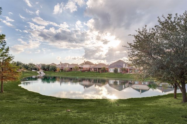2916 Frontier Drive, Denton, TX 76210