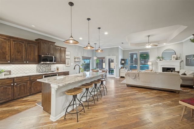 2916 Frontier Drive, Denton, TX 76210
