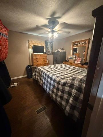 275 Burton Road, Letcher, KY 41832