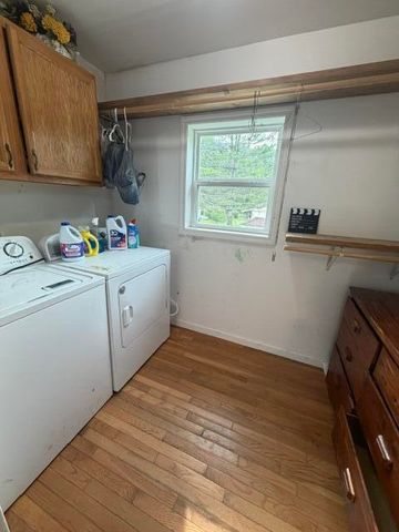 275 Burton Road, Letcher, KY 41832