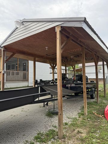 275 Burton Road, Letcher, KY 41832