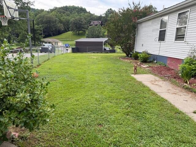 275 Burton Road, Letcher, KY 41832