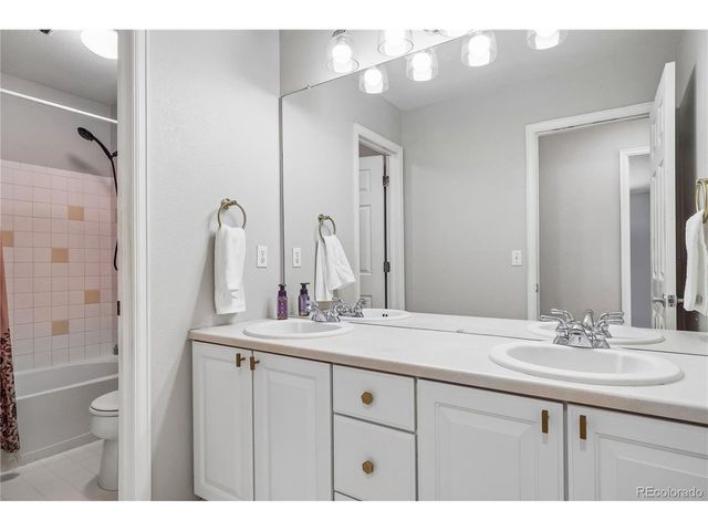 10836 Hickory Ridge Ln, Highlands Ranch, CO 80126