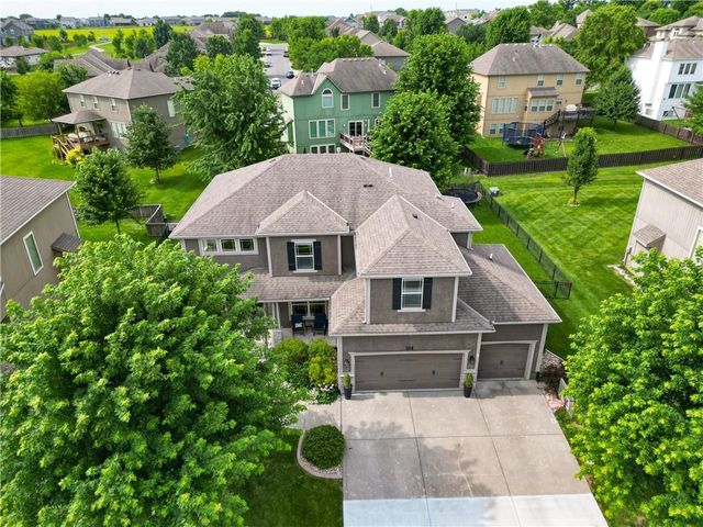 104 SW Shores Drive, Lee's Summit, MO 64064