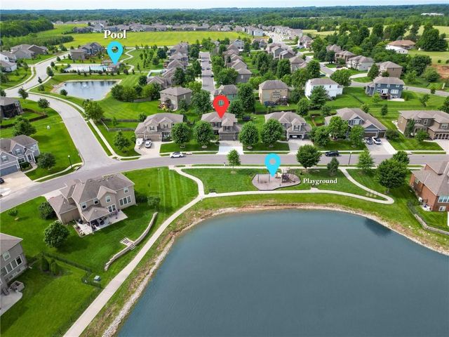 104 SW Shores Drive, Lee's Summit, MO 64064