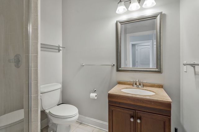 1207 Grandview Dr, Nashville, TN 37215