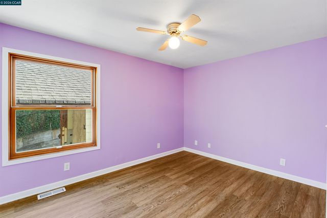 5264 Sunset Dr, El Sobrante, CA 94803