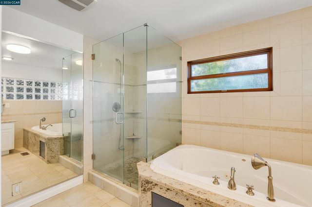 5264 Sunset Dr, El Sobrante, CA 94803