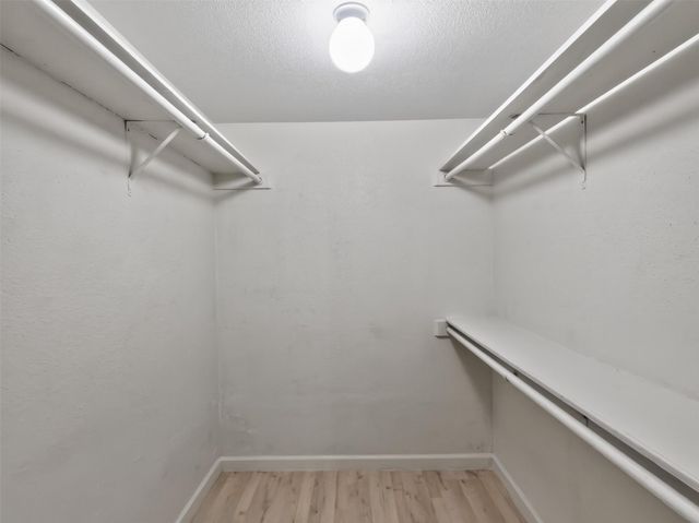 9700 Leawood 1315, Houston, TX 77099