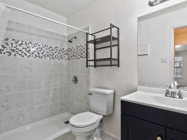 9700 Leawood 1315, Houston, TX 77099