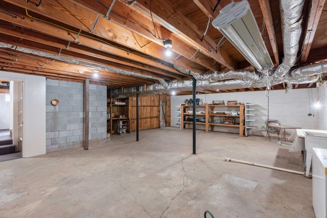 8412 Highway 41, N, Adams, TN 37010