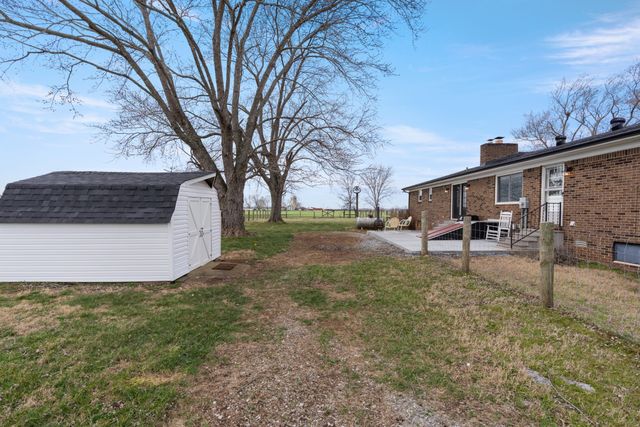 8412 Highway 41, N, Adams, TN 37010