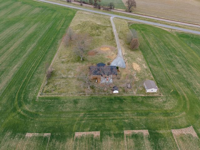 8412 Highway 41, N, Adams, TN 37010