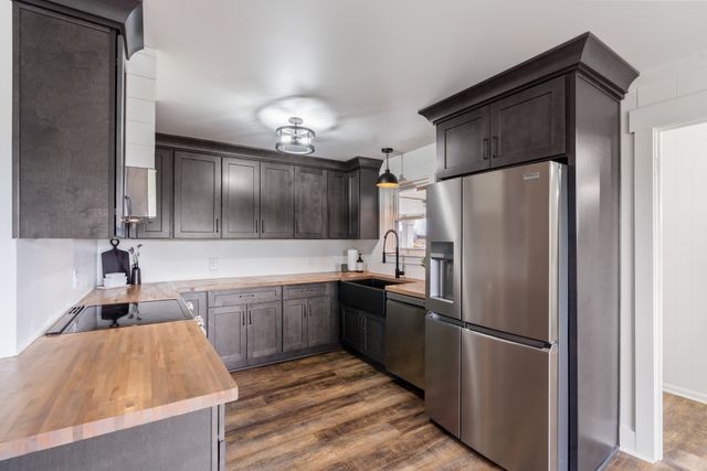 8412 Highway 41, N, Adams, TN 37010