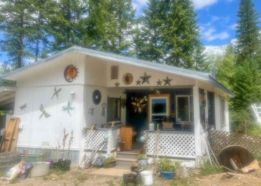 2111-F Dry Creek Rd, Chewelah, WA 99109