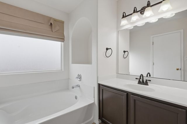 2901 Wilder Loop NE, Rio Rancho, NM 87144