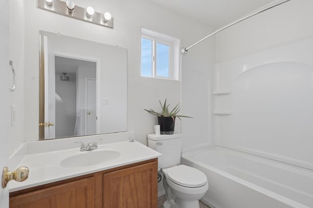 2901 Wilder Loop NE, Rio Rancho, NM 87144