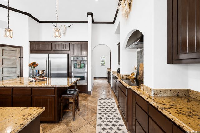 261 COVENEY TRL, Boerne, TX 78006