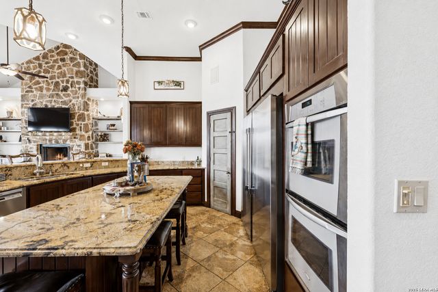 261 COVENEY TRL, Boerne, TX 78006