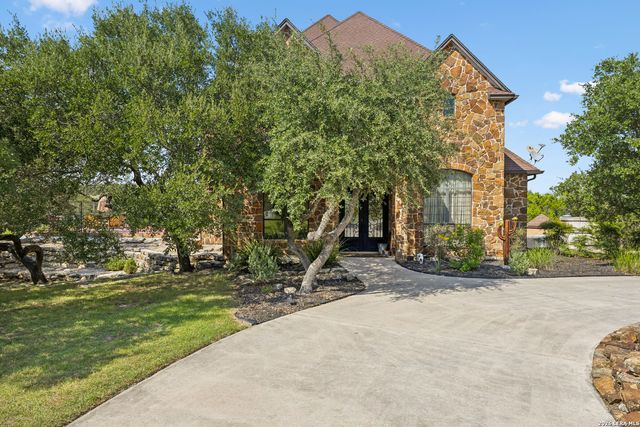 261 COVENEY TRL, Boerne, TX 78006
