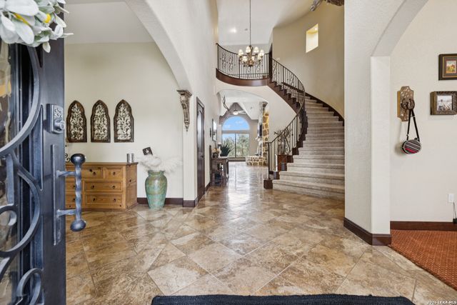 261 COVENEY TRL, Boerne, TX 78006