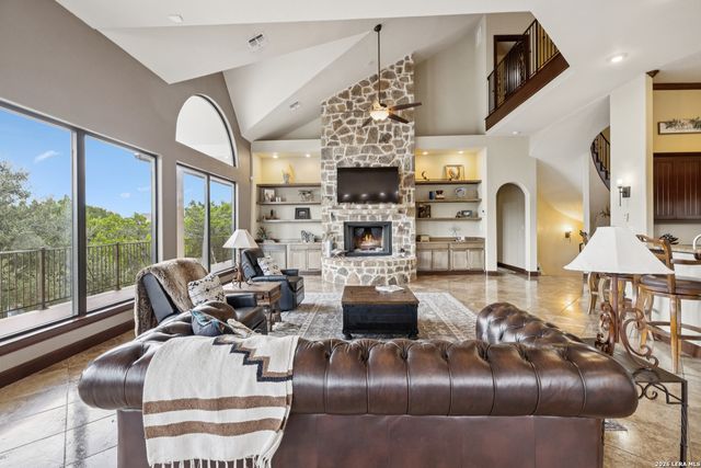 261 COVENEY TRL, Boerne, TX 78006